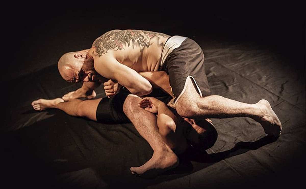 Tatuaje de dragón negro y fuego 1 Tatuaje Dragon en fuego - Espalda - Kabeza